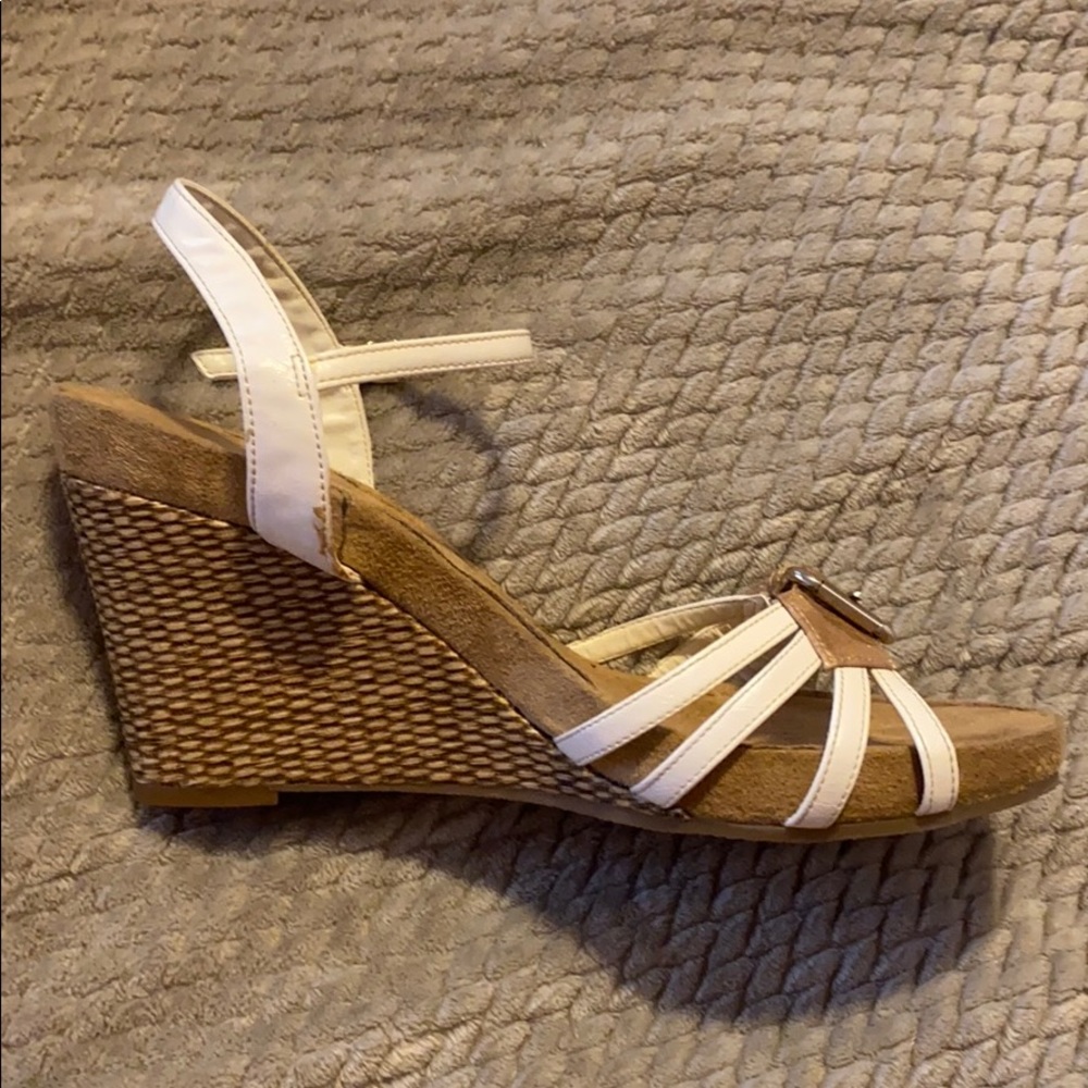 Aerosoles Plush Around Wedge Sandal